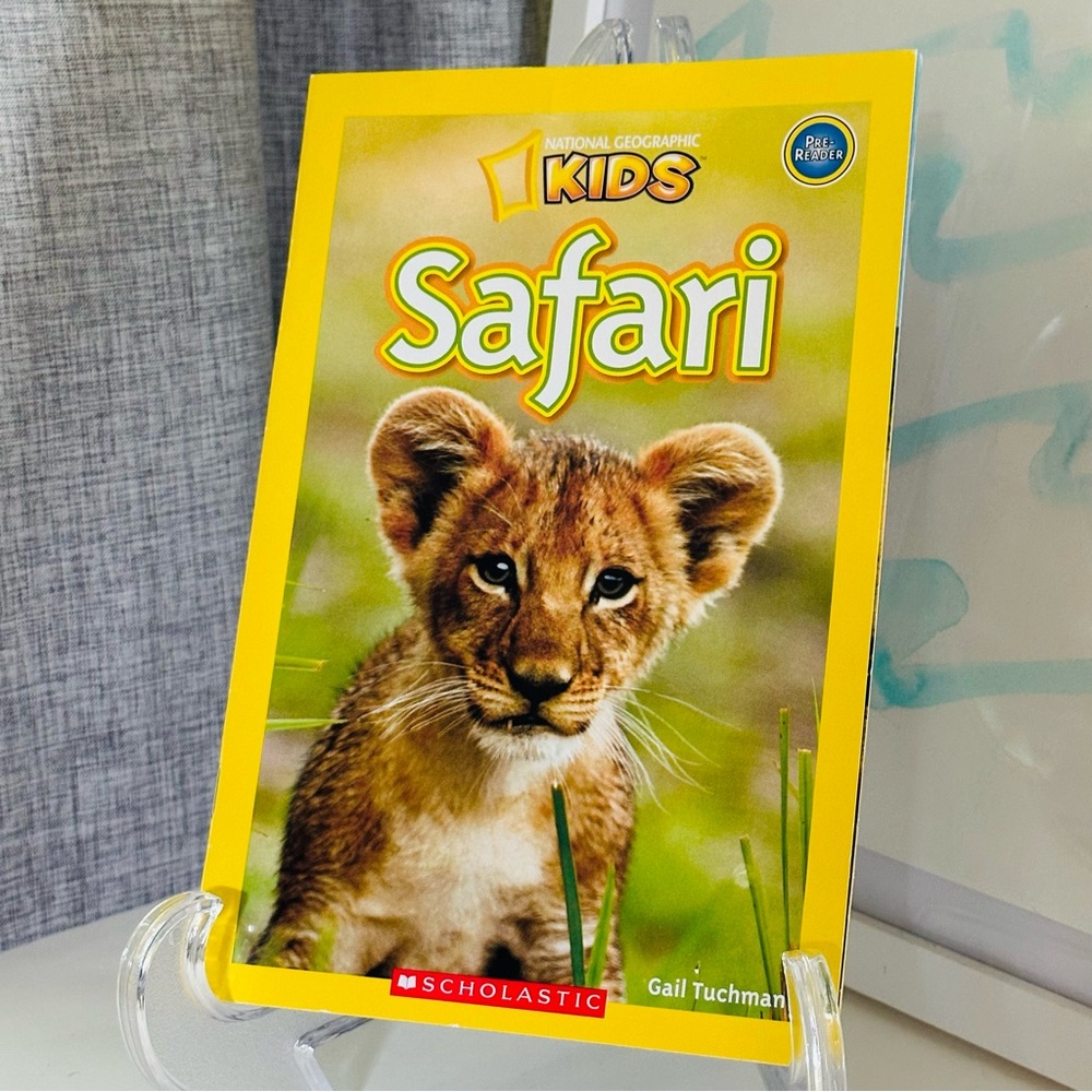 National Geographic Kids 🐘🦁 Safari Paperback Book Scholastic